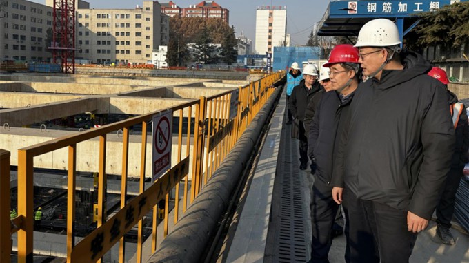 陳一夫到項目現(xiàn)場督導安全生產(chǎn)工作 慰問一線職工